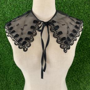 Hollow Double Lace Fake Collar