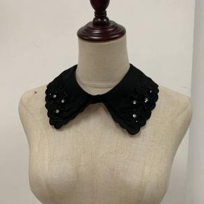 Hand beaded fake collar