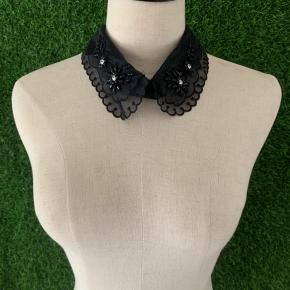 Diamond collar