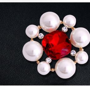 New Style ruby brooch little princess style pearl clothing women's corsage accessories